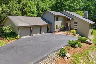 30 Croyhill Dr, White Township, PA 15701 - Photo 3
