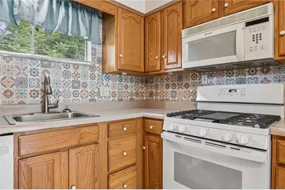 1904 Ohio Ave, White Oak, PA 15131 - Photo 11