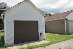 1715 Duss Ave, Ambridge, PA 15003 - Photo 25