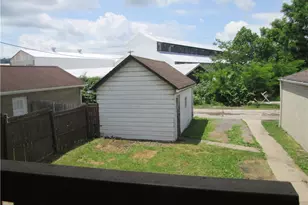 1715 Duss Ave, Ambridge, PA 15003 - Photo 23