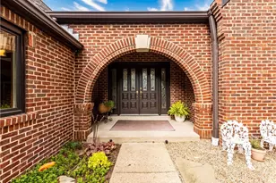 4191 Rothschild Ct, Hampton, PA 15101 - Photo 3