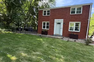131 Jacob Dr, Pittsburgh, PA 15235 - Photo 1