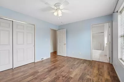 410 Lawnview Ave, Neshannock Township, PA 16105 - Photo 11