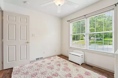 410 Lawnview Ave, Neshannock Township, PA 16105 - Photo 17
