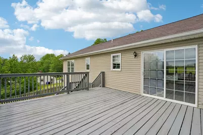 410 Lawnview Ave, Neshannock Township, PA 16105 - Photo 23