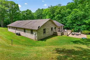 121 Spillway Ln, Oakland Township, PA 16001 - Photo 39