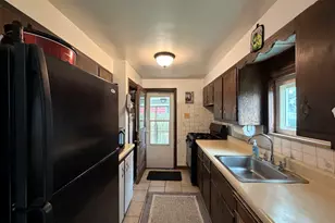 1040 Park Ave, East McKeesport, PA 15035 - Photo 5