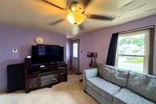 1040 Park Ave, East McKeesport, PA 15035 - Photo 3