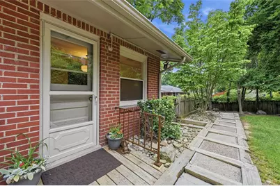 228 Hillock Ln, Pittsburgh, PA 15236 - Photo 37