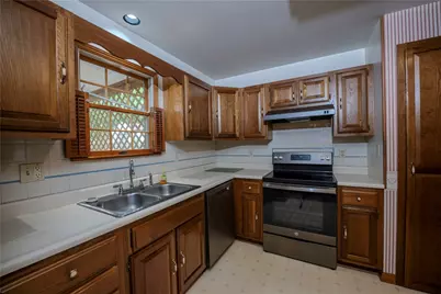 610 Eau Claire St, Butler, PA 16001 - Photo 17