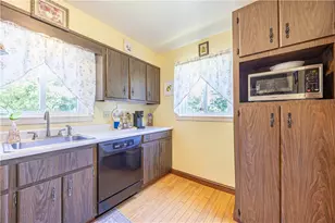 150 Maple Dr, Upper Burrell, PA 15068 - Photo 9