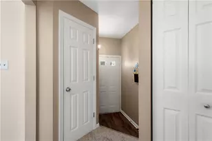 185 Old Village Ln, Bethel Park, PA 15102 - Photo 3