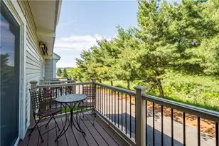 185 Old Village Ln, Bethel Park, PA 15102 - Photo 9