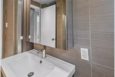 1025 Catherine Dr, Conway, PA 15027 - Photo 23