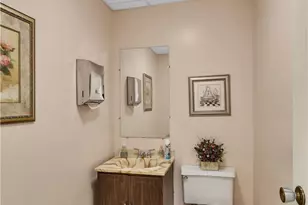 4203 Charlemagne Cir, Ross Twp, PA 15237 - Photo 27