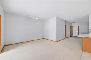 19 Golfwood Dr, Hermitage, PA 16148 - Photo 17