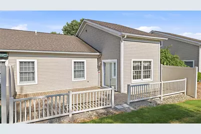19 Golfwood Dr #19, Hermitage, PA 16148 - Photo 5