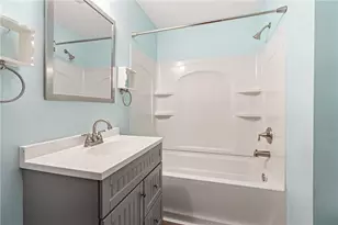330 Klamath Dr, Robinson Twp, PA 15205 - Photo 13