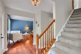 407 Poplar Ct, Moon/Crescent Twp, PA 15108 - Photo 5