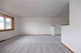 3885 Coldwater Dr, Hampton, PA 15101 - Photo 3