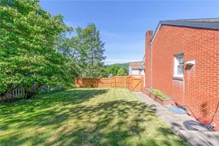 126 Liberty St, Fayette City, PA 15438 - Photo 41
