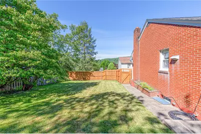 126 Liberty St, Fayette City, PA 15438 - Photo 41