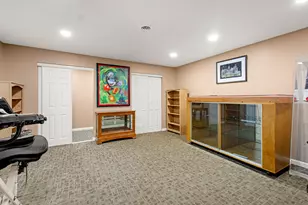 1734 Queens Dr, South Park, PA 15129 - Photo 33