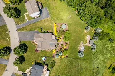 1734 Queens Drive, South Park, PA 15129 - Photo 23