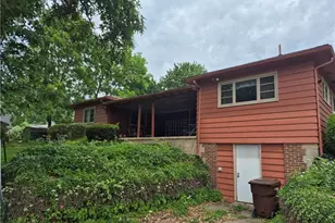 380 Shady Ave, Sharon, PA 16146 - Photo 3