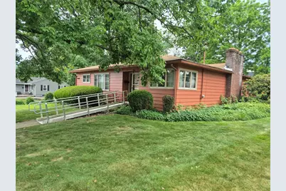 380 Shady Ave, Sharon, PA 16146 - Photo 1