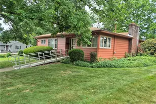 380 Shady Ave, Sharon, PA 16146 - Photo 1