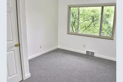 202 Crestview Rd, Pittsburgh, PA 15235 - Photo 11