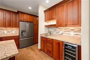 314 Nicklaus Ct, Liberty Township, PA 16127 - Photo 25