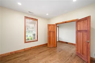 314 Nicklaus Ct, Liberty Township, PA 16127 - Photo 17