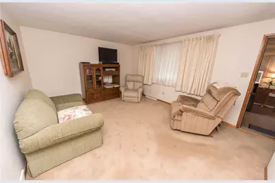 1366 Henderson Ave, Chartiers, PA 15301 - Photo 11