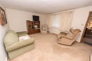 1366 Henderson Ave, Chartiers, PA 15301 - Photo 11
