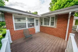 1366 Henderson Ave, Chartiers, PA 15301 - Photo 3