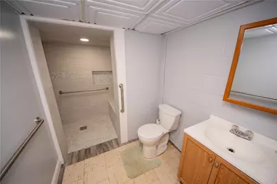 1366 Henderson Ave, Chartiers, PA 15301 - Photo 23