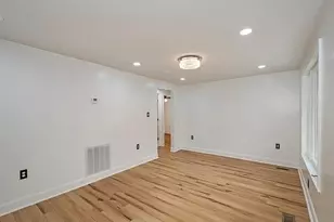 260 Creston Dr, West Mifflin, PA 15122 - Photo 5