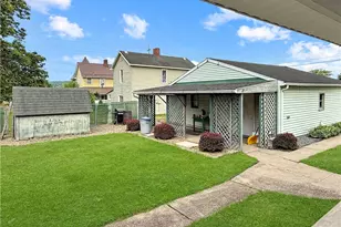 1604 Hanna St, New Castle, PA 16102 - Photo 9
