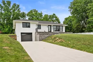 331 Lejeune Dr, Hempfield Township, PA 15601 - Photo 3