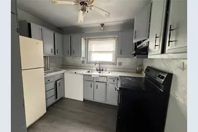 211 Cedar Ave, Sharon, PA 16146 - Photo 5