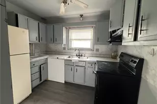 211 Cedar Ave, Sharon, PA 16146 - Photo 5