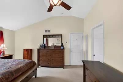 107 Loire Valley Dr, Pittsburgh, PA 15209 - Photo 17