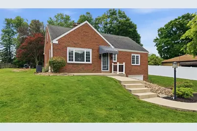 212 Patton Drive, Moon/Crescent Twp, PA 15108 - Photo 3
