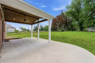 212 Patton Dr, Moon/Crescent Twp, PA 15108 - Photo 43