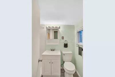 121 College Ave, Pittsburgh, PA 15239 - Photo 17