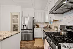 2918 Waidler Ave, Pittsburgh, PA 15227 - Photo 11