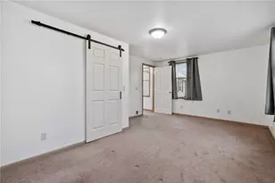 927 Greenhill Rd, Pittsburgh, PA 15209 - Photo 17