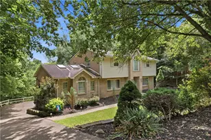 131 Elm Rd, Ross Twp, PA 15237 - Photo 1